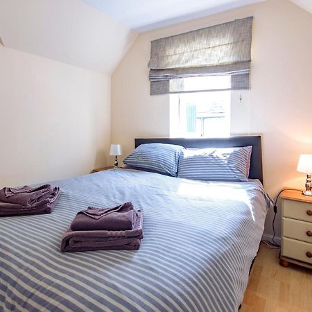 פורס 7 Varis Apartments מראה חיצוני תמונה